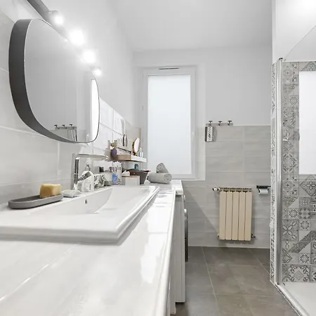 Superbe 120m² Proche Centre Parking Apartment Saint-Raphaël
