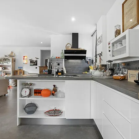 Apartment Superbe 120m² Proche Centre Parking Saint-Raphaël